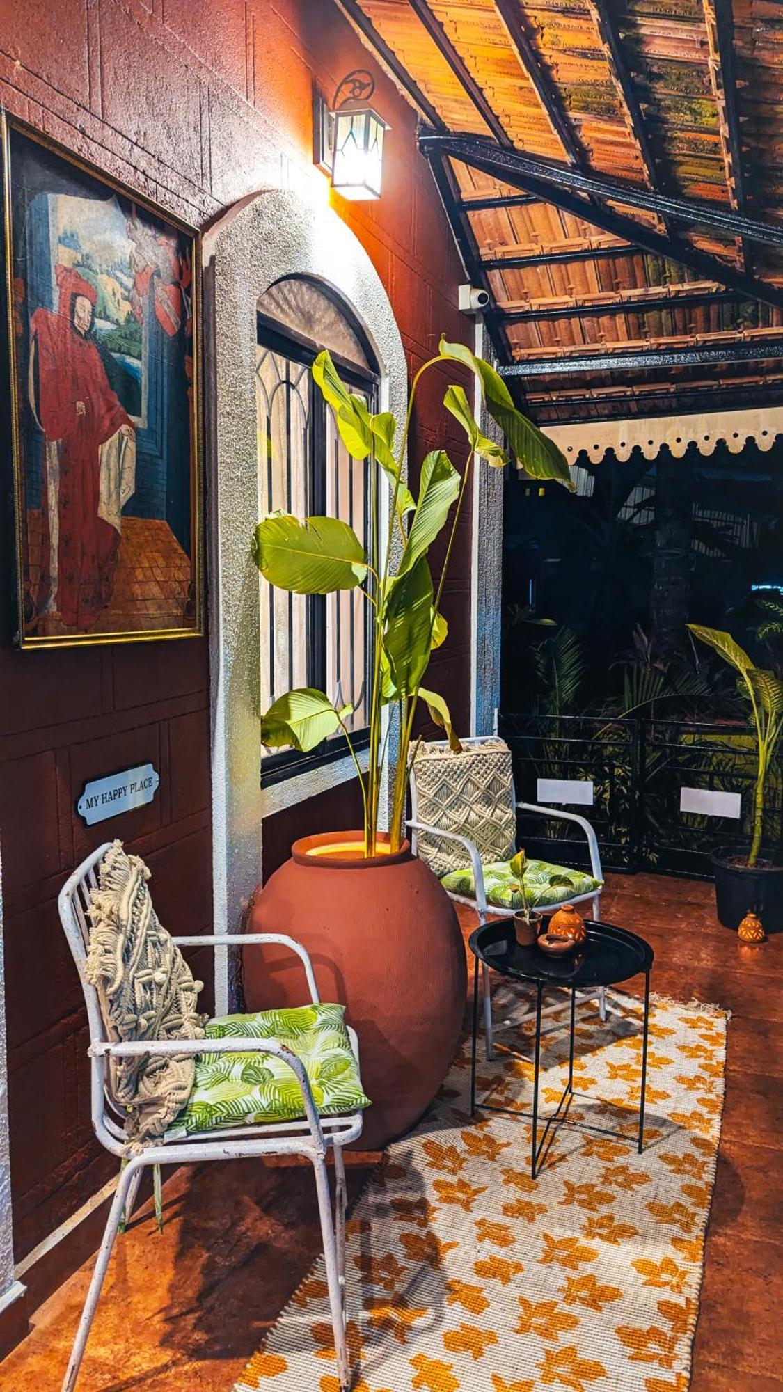 The First House By V3Homestay 4Bhk Private Pool Calangute Exteriér fotografie