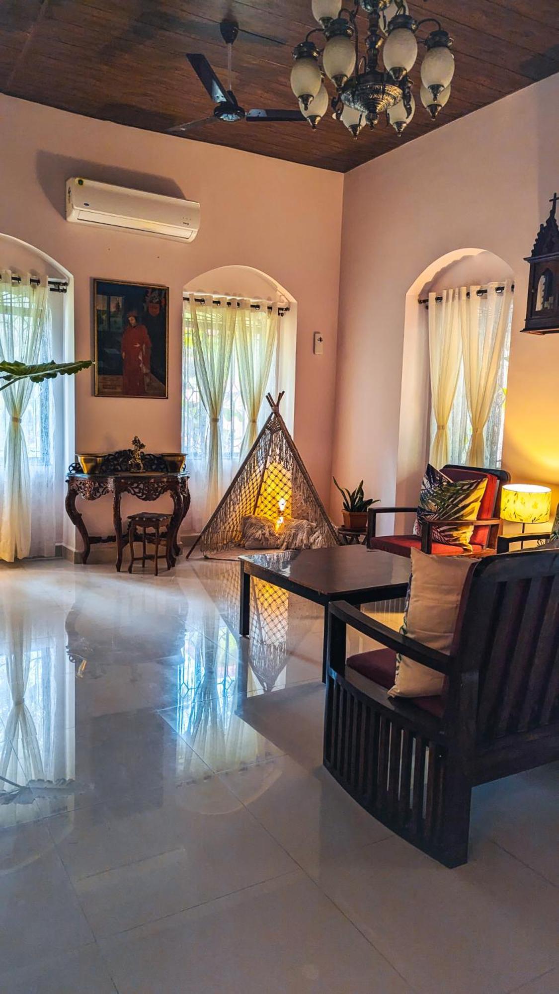 The First House By V3Homestay 4Bhk Private Pool Calangute Exteriér fotografie