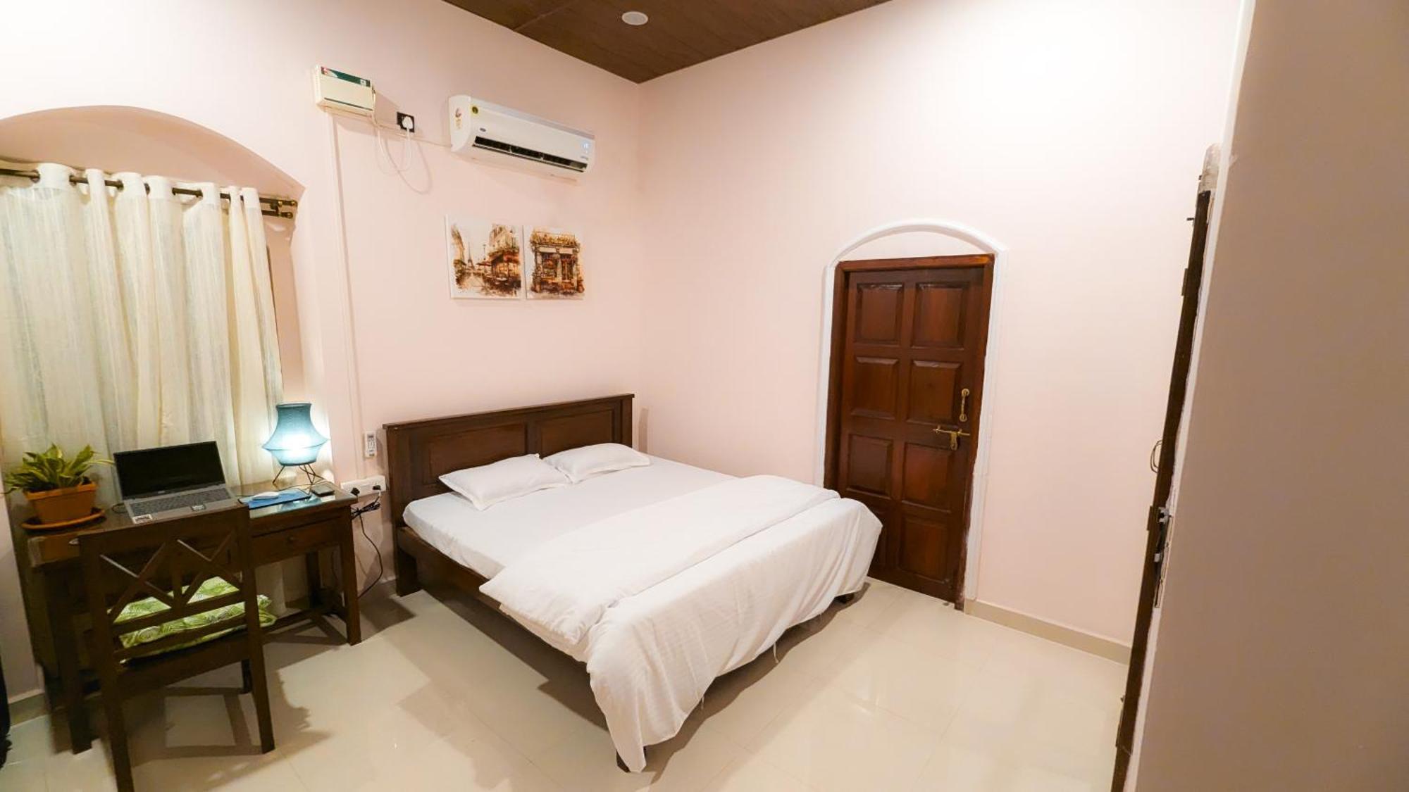 The First House By V3Homestay 4Bhk Private Pool Calangute Exteriér fotografie